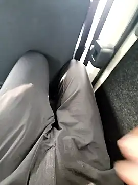 ikeike-kun online show from 09-18-25, 03:41