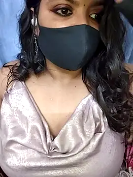 Tamil hot whiskey girl online show from 03-14-25, 04:19