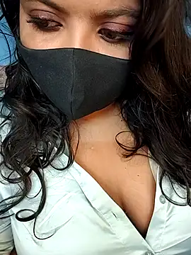 Tamil hot whiskey girl online show from 03-17-25, 05:38