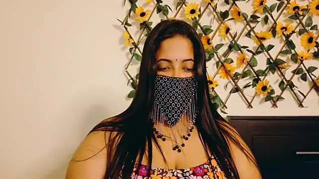 Tamil hot whiskey girl online show from 05-28-26, 07:49
