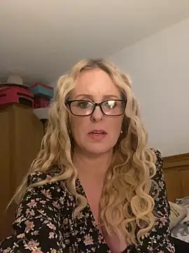 Mistress-LillyRose online show from 03-17-25, 04:11
