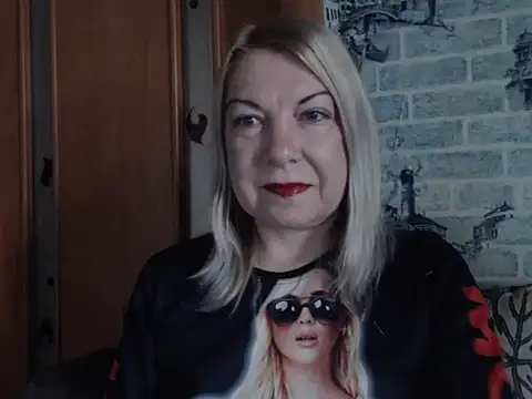 Snapshot of Lillia_Ray chatting on 04-24-26, 09:45 Lillia Ray online show from 04-24-26, 09:45