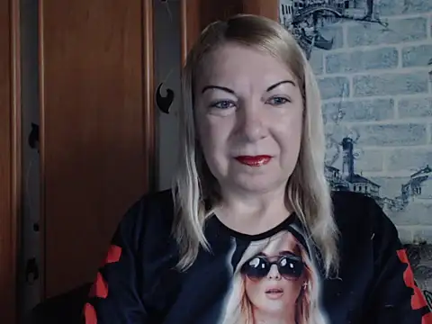 Snapshot of Lillia_Ray chatting on 05-13-26, 07:06 Lillia Ray online show from 05-13-26, 07:06