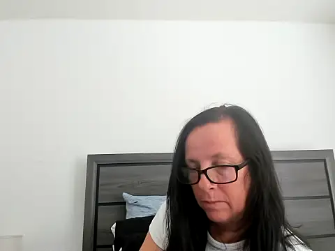 peachgoddess online show from 09-27-25, 04:01