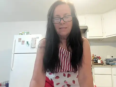 Snapshot of peachgoddess chatting on 04-27-26, 01:31 peachgoddess online show from 04-27-26, 01:31