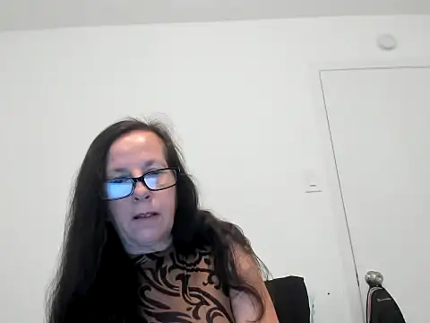 Snapshot of peachgoddess chatting on 06-16-26, 01:14 peachgoddess online show from 06-16-26, 01:14