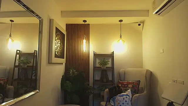 Snapshot of Coral_Lise chatting on 09-11-25, 11:21 Coral Lise online show from 09-11-25, 11:21