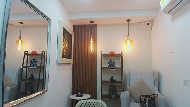 Snapshot of Coral_Lise chatting on 10-23-25, 11:09 Coral Lise online show from 10-23-25, 11:09