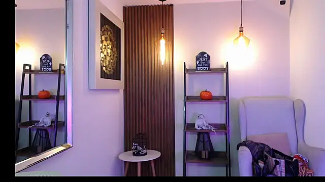 Snapshot of Coral_Lise chatting on 11-08-25, 11:10 Coral Lise online show from 11-08-25, 11:10