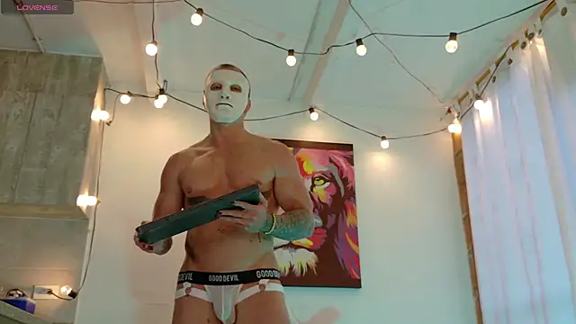 Snapshot of Ryannblue07 chatting on 10-30-25, 10:32 Ryannblue07 online show from 10-30-25, 10:32