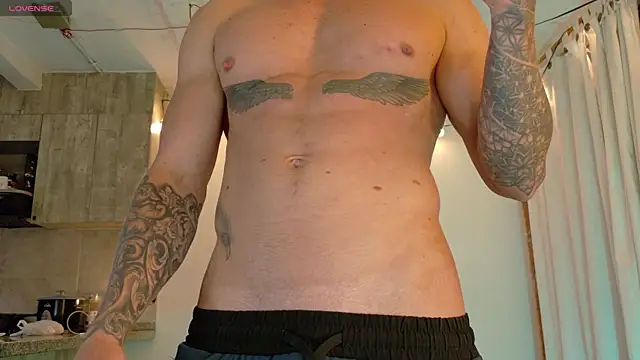 Snapshot of Ryannblue07 chatting on 11-09-25, 01:04 Ryannblue07 online show from 11-09-25, 01:04