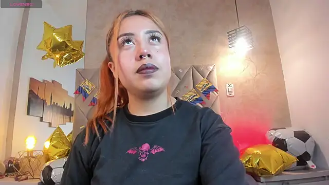 kailinmoonx online show from 06-19-26, 01:04