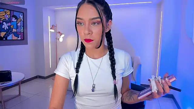 Snapshot of AmaliaCrus chatting on 09-28-25, 11:43 AmaliaCrus online show from 09-28-25, 11:43