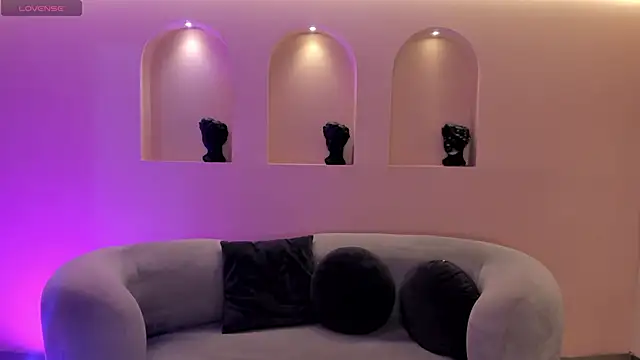 MaiaCollins online show from 12-01-25, 05:40