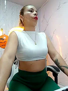 Snapshot of ferchisconejita chatting on 10-06-25, 01:08 ferchisconejita online show from 10-06-25, 01:08