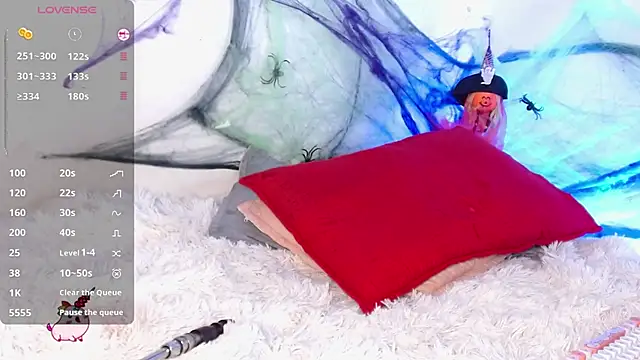 LaurenG7 online show from 10-23-25, 08:29