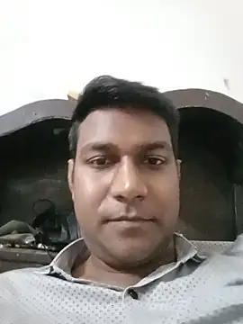 Snapshot of vikesh05 chatting on 11-21-25, 08:40 vikesh05 online show from 11-21-25, 08:40