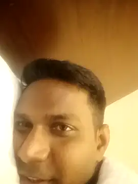 Snapshot of vikesh05 chatting on 02-18-26, 08:27 vikesh05 online show from 02-18-26, 08:27