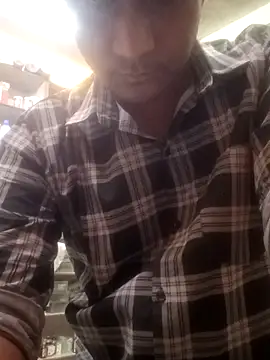 Snapshot of vikesh05 chatting on 05-17-26, 08:16 vikesh05 online show from 05-17-26, 08:16