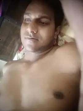 Snapshot of vikesh05 chatting on 06-08-26, 08:42 vikesh05 online show from 06-08-26, 08:42