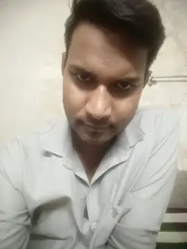 Snapshot of vikesh05 chatting on 08-08-26, 07:27 vikesh05 online show from 08-08-26, 07:27