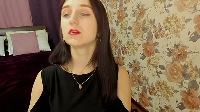 JulietMonli online show from 09-27-25, 03:22