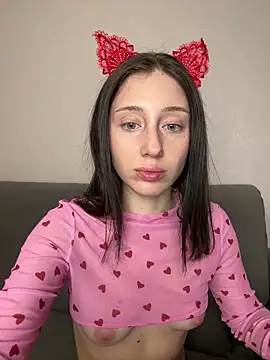 MiaaLoveeee online show from 03-18-25, 10:15