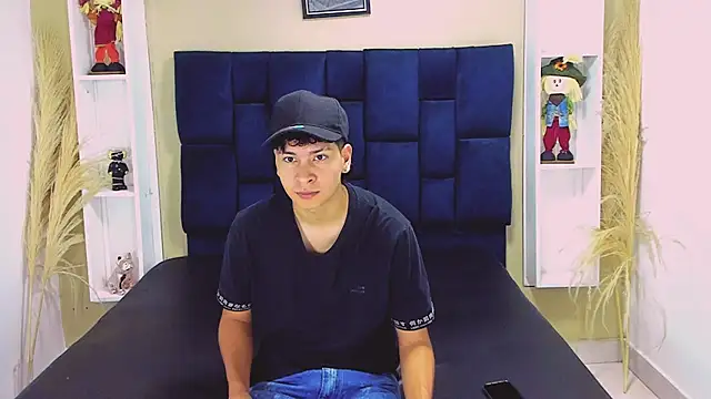 Jhojan twink online show from 09-25-25, 11:36