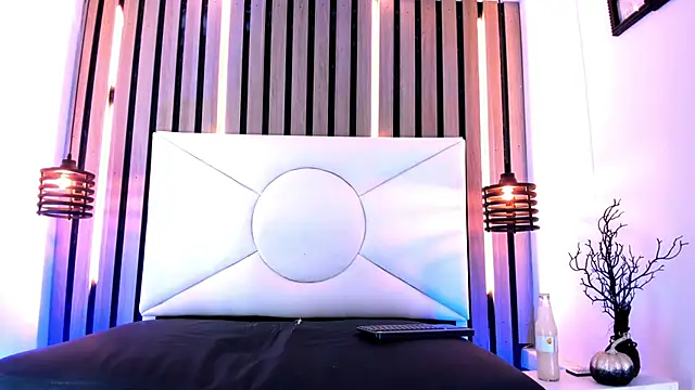 Jhojan twink online show from 10-21-25, 11:44