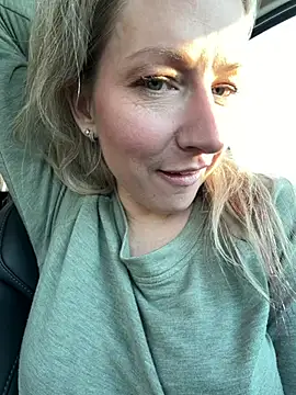 LittleMsMILF online show from 03-04-26, 09:54