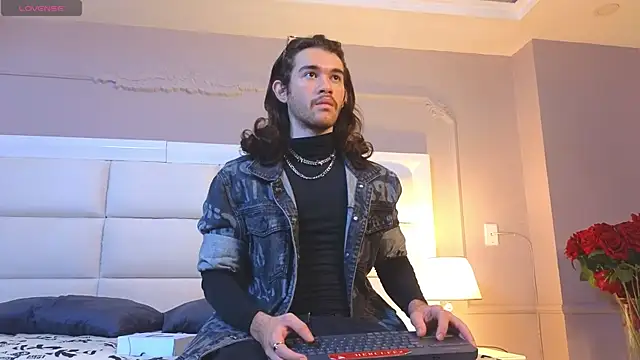 FreyrVik online show from 10-02-25, 04:25