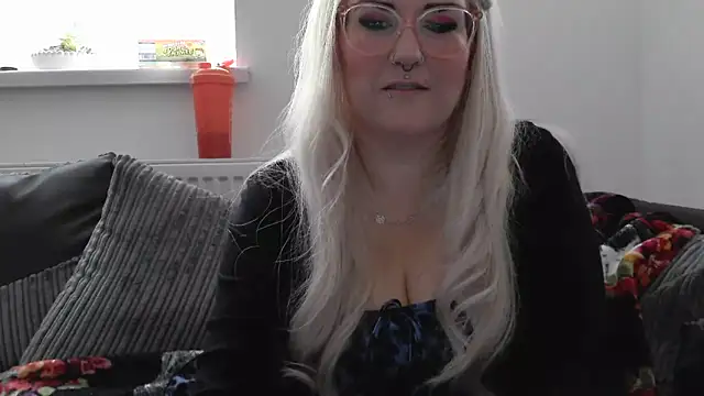 Sizzling Indie36 online show from 09-23-25, 09:12