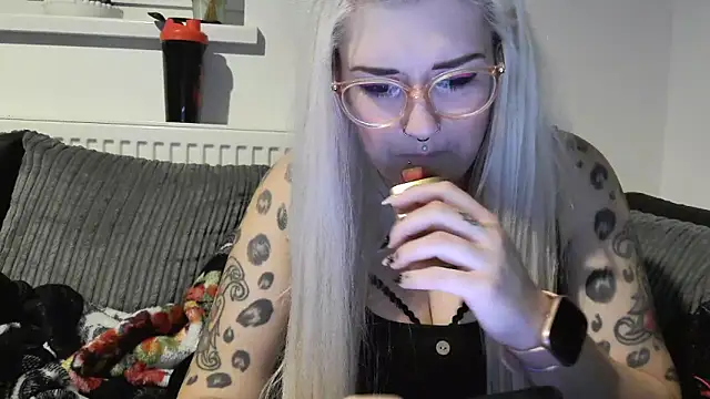 Sizzling Indie36 online show from 10-12-25, 09:36