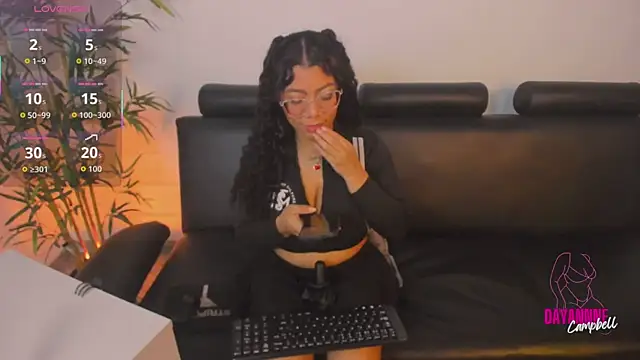 Dayanne campbelll online show from 12-15-25, 12:37