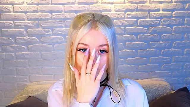 minigirl online show from 03-21-25, 04:06