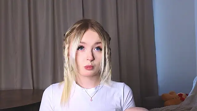 minigirl online show from 02-04-26, 05:02