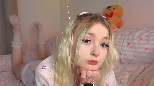 minigirl online show from 02-07-26, 04:11