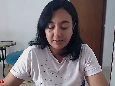 Snapshot of Themagicpotion chatting on 04-06-26, 02:18 Themagicpotion online show from 04-06-26, 02:18