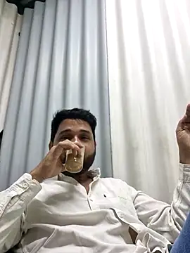 Snapshot of John96999 chatting on 03-31-26, 03:45 John96999 online show from 03-31-26, 03:45