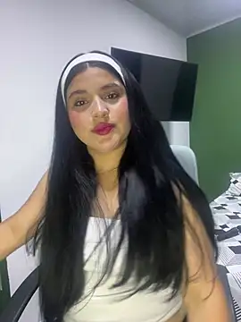 pareja curiosa19 online show from 06-25-26, 12:32