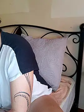 emiliemilf online show from 01-15-26, 07:17