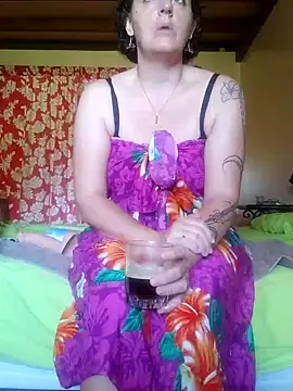 emiliemilf online show from 06-23-26, 08:29