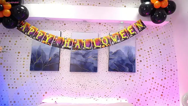 Snapshot of Andy_Leex chatting on 10-10-25, 08:41 Andy Leex online show from 10-10-25, 08:41