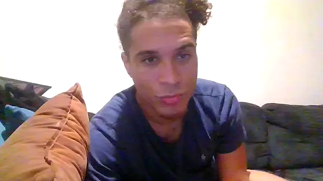 Snapshot of shurthingx chatting on 05-10-26, 07:35 shurthingx online show from 05-10-26, 07:35