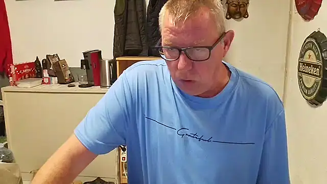 JamesBauer online show from 04-12-26, 04:39