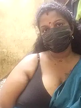 Snapshot of poojaa-rani chatting on 03-17-26, 06:11 poojaa-rani online show from 03-17-26, 06:11