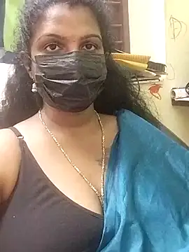 Snapshot of poojaa-rani chatting on 03-18-26, 05:05 poojaa-rani online show from 03-18-26, 05:05