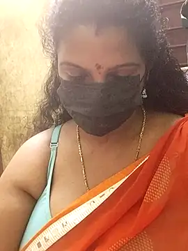 Snapshot of poojaa-rani chatting on 03-19-26, 05:50 poojaa-rani online show from 03-19-26, 05:50