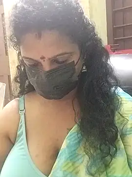 Snapshot of poojaa-rani chatting on 03-22-26, 06:11 poojaa-rani online show from 03-22-26, 06:11