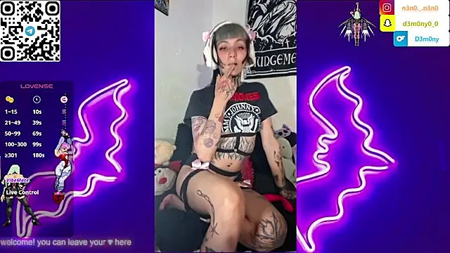 Snapshot of d3m0ny0_0 chatting on 04-15-26, 02:29 d3m0ny0 0 online show from 04-15-26, 02:29